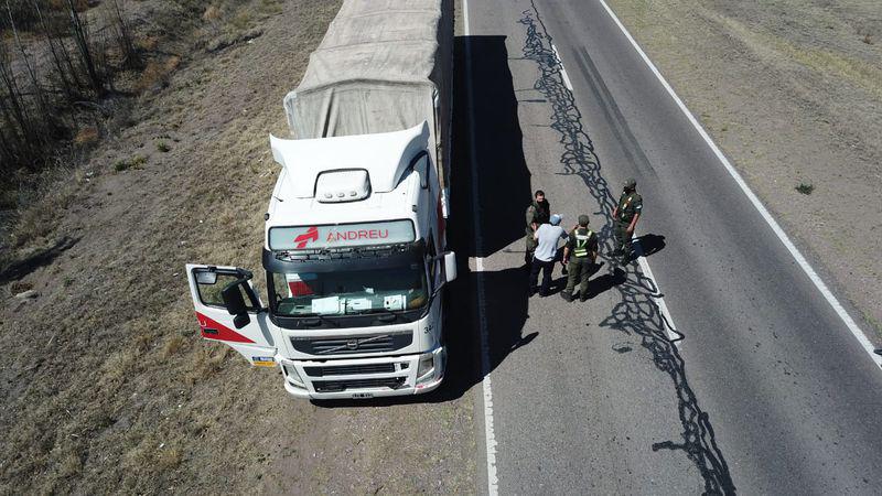 CAMIONERO EMBISTIO UN CORTE