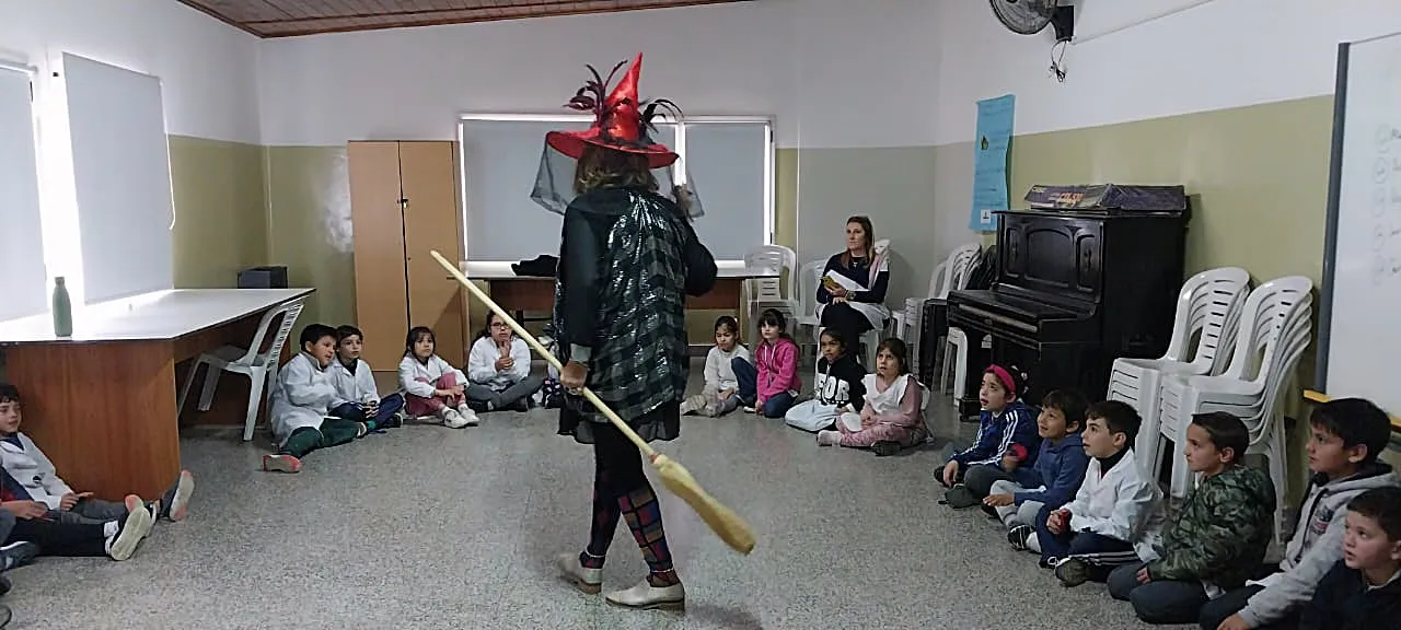 6ec23b94-7788-42b0-90e7-55c8f48c6e00