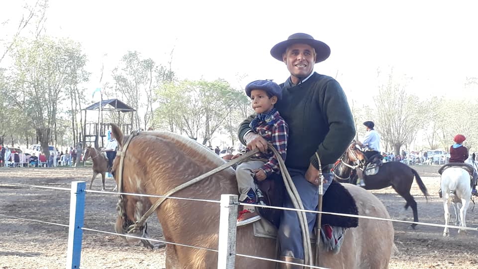 61175381_2464001970278127_679392430985838592_n