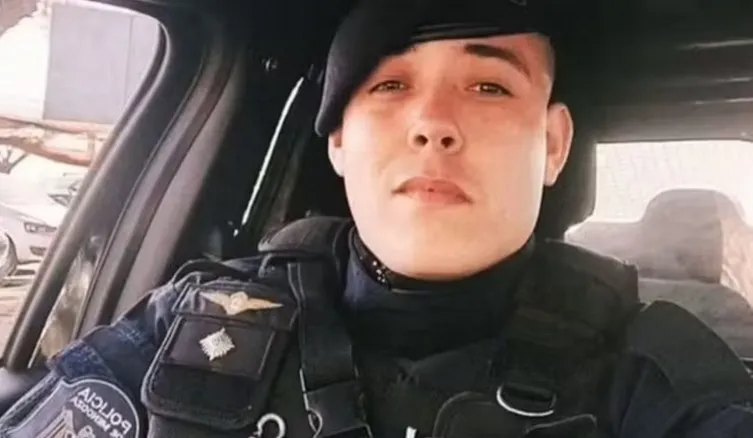 POLICIA MUERTO CHOCAR CABALLO