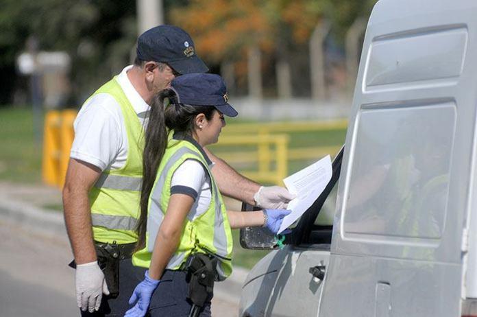 policias restricciones