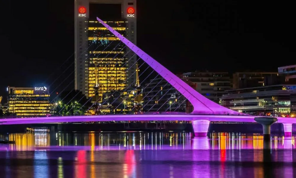Puente-de-la-Mujer-Luces-de-noche-e1552009688826-1000x600