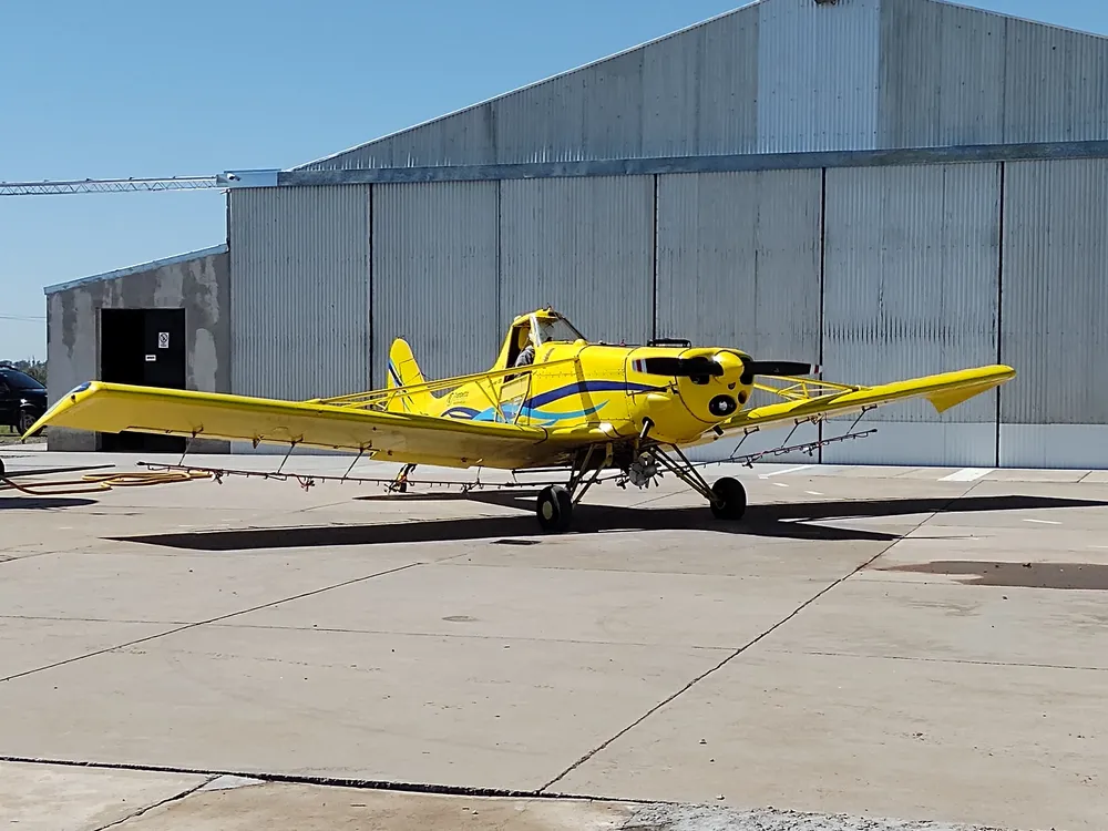 avion fumigador trombetta