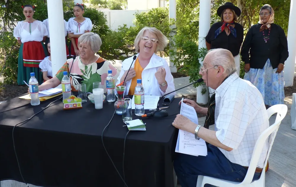 plaza abuelos joviales 5 (FILEminimizer)