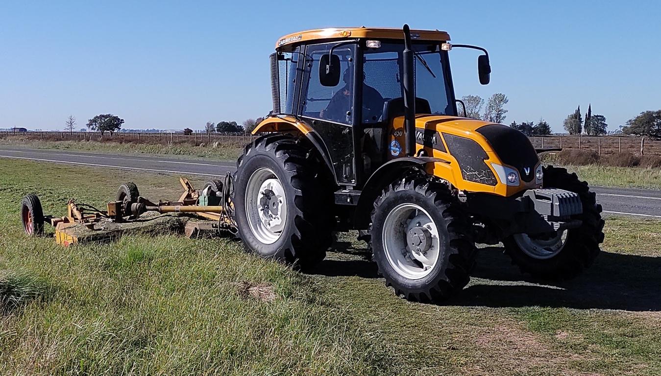 TRACTOR DESMALEZANDO (FILEminimizer)