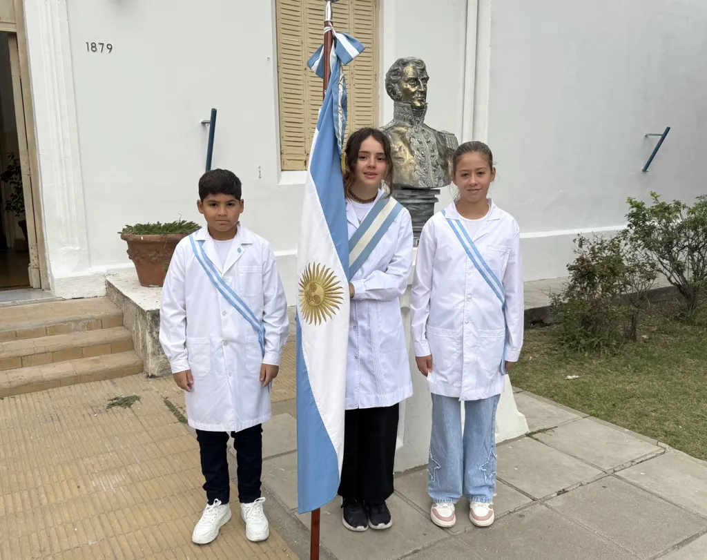 centenario escuela 222 acto formal 1 FILE