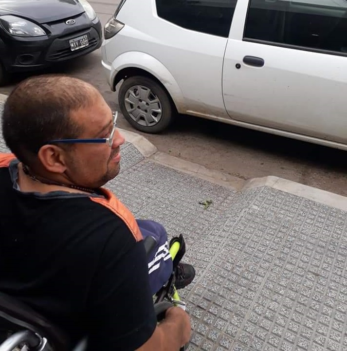 ENZO RAMPA DISCAPACIDAD 1