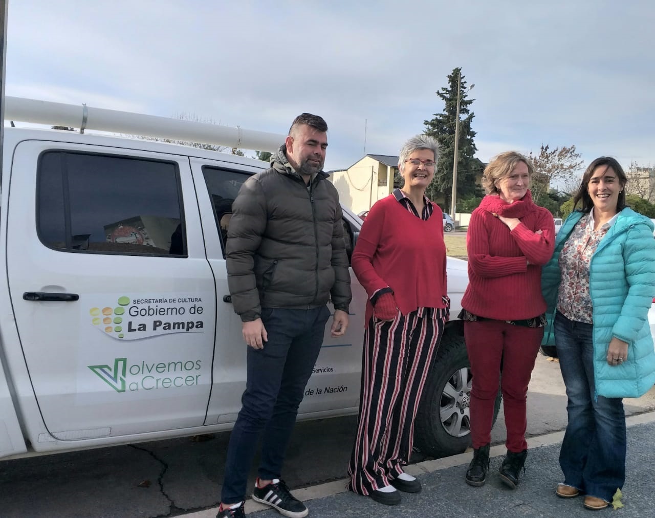 Entrega Cine Móvil a Alvear