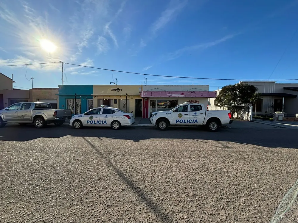 4b4f8d5f-cac9-425d-b81d-ec89e8fccb4b