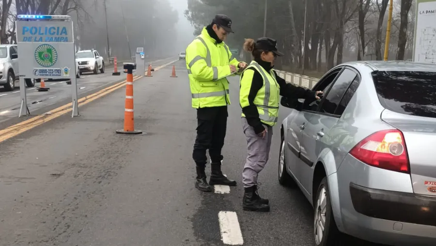 CONTROLES DE TRANSITO