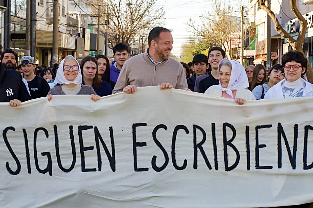 PAÑUELOS BLANCOA LAPICES