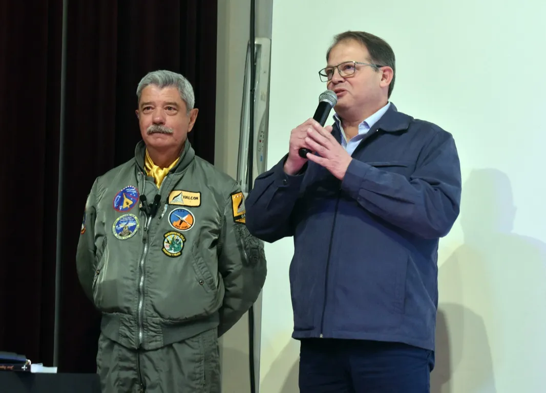 pipi sanchez 6 (FILEminimizer)