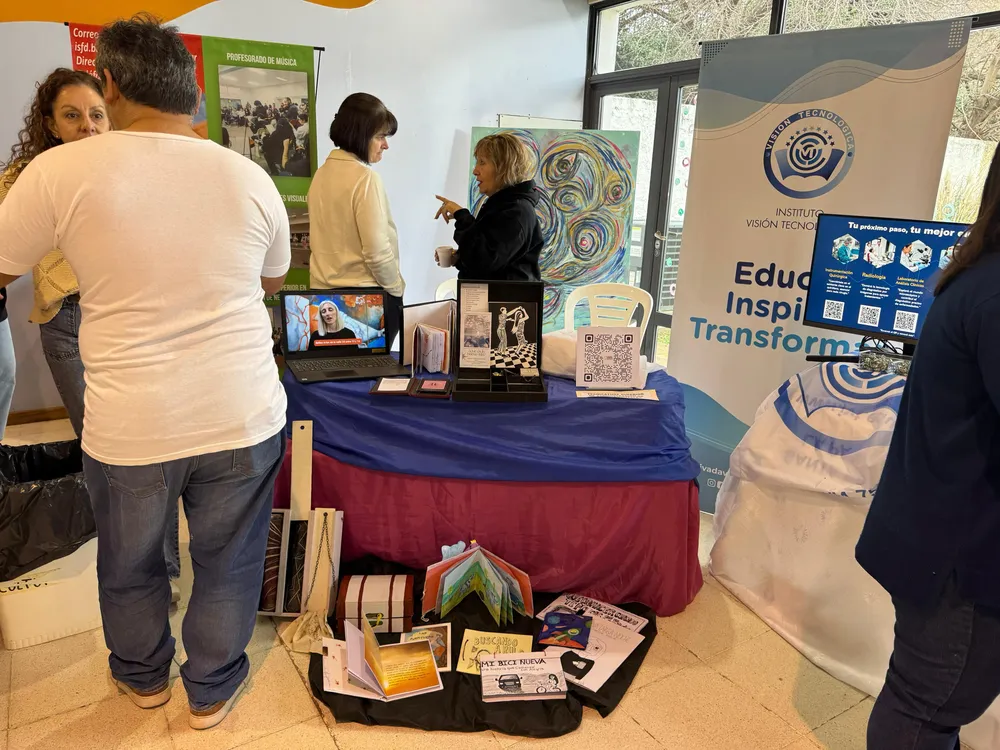 4fdb1cc2-d3a5-44e8-a603-9ace0948da2b