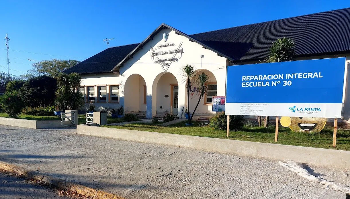 Escuela 30 a