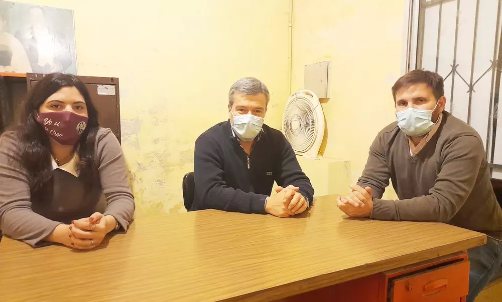 f4b7a298-a961-4d75-a926-38efaa9015dd