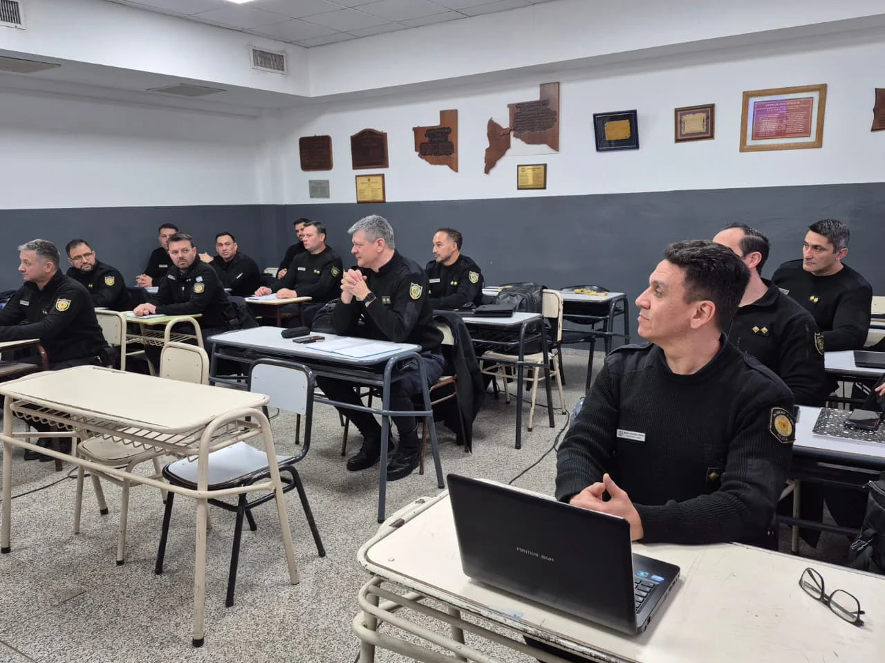 CURSOS POLICIA