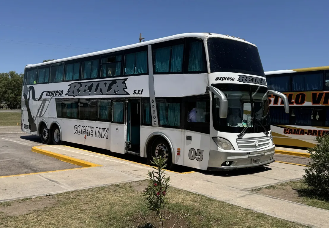 colectivo chicos intoxicados carlos paz FILE