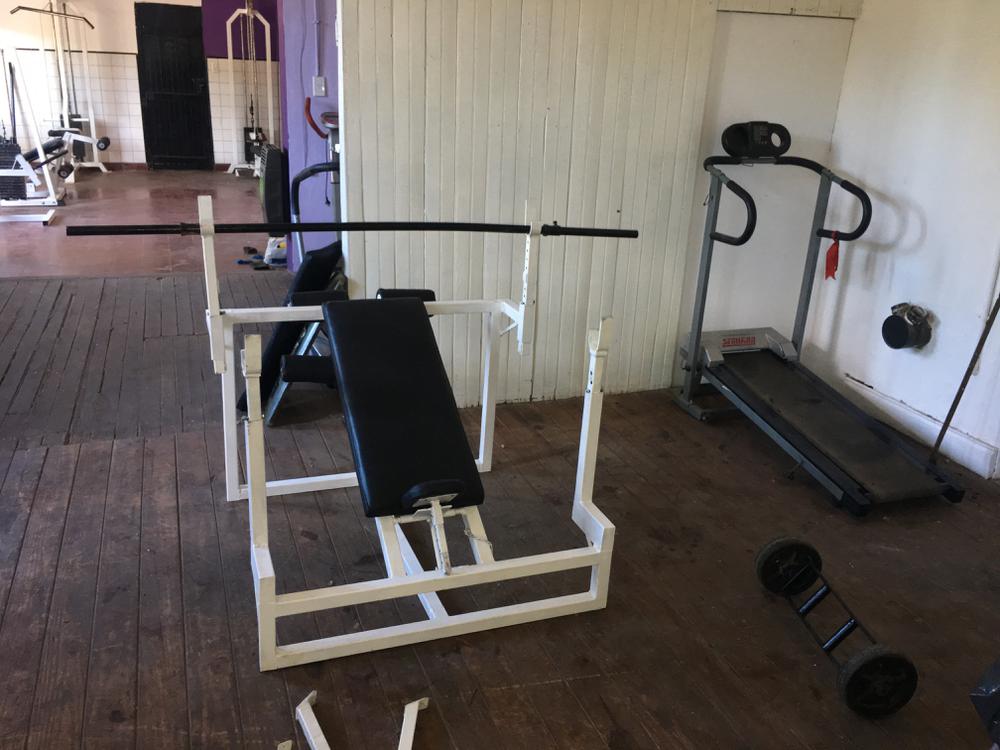 GIMNASIO QUETREQUEN