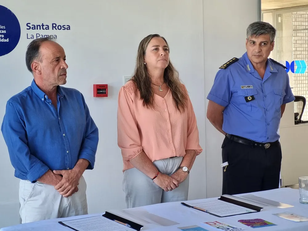 813715_img-20241204-wa0099