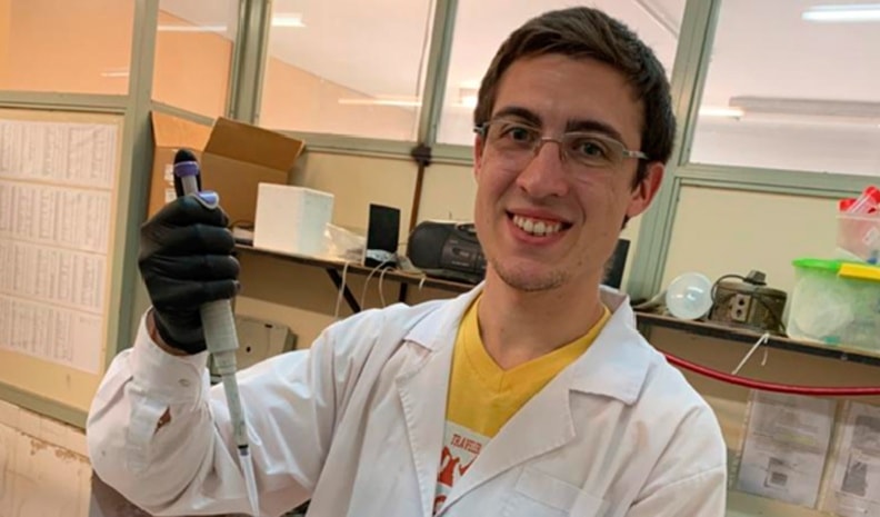 KEVIN RIBERI ALUMNO DESTACADO JOVITA