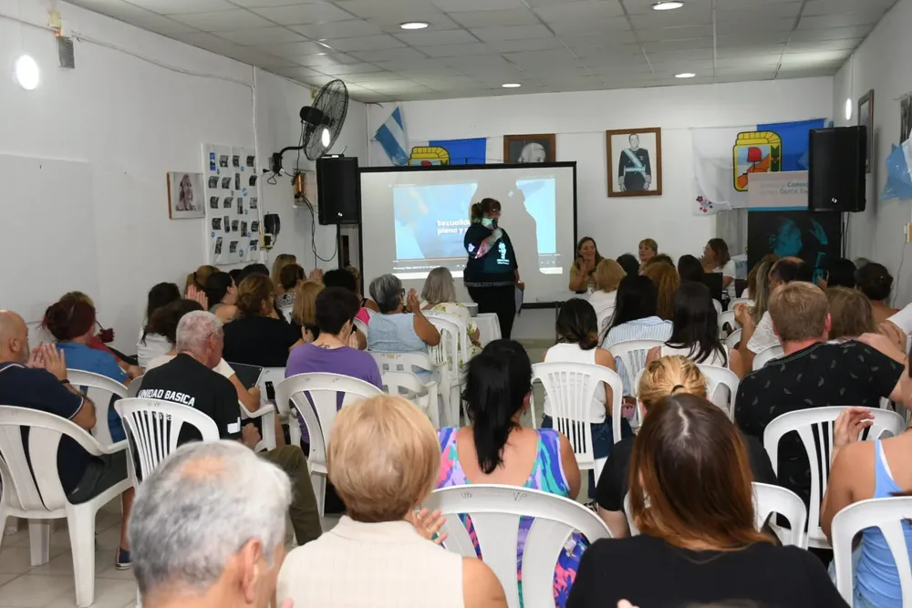 VERA UB MUJERES 3