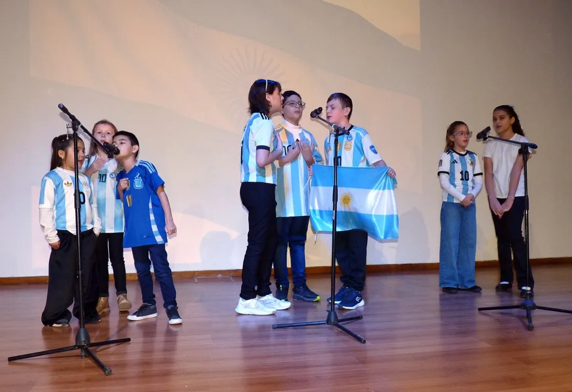 25 de mayo 2025 8 FILE