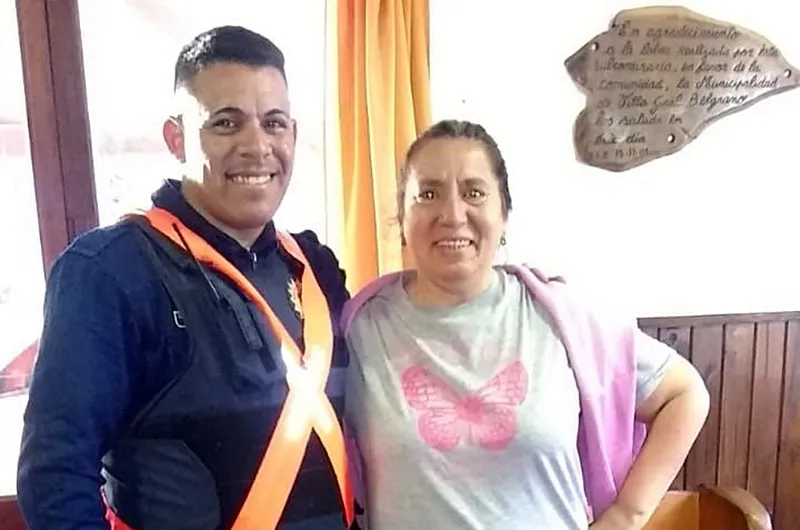 policia fiesta cerveza pp