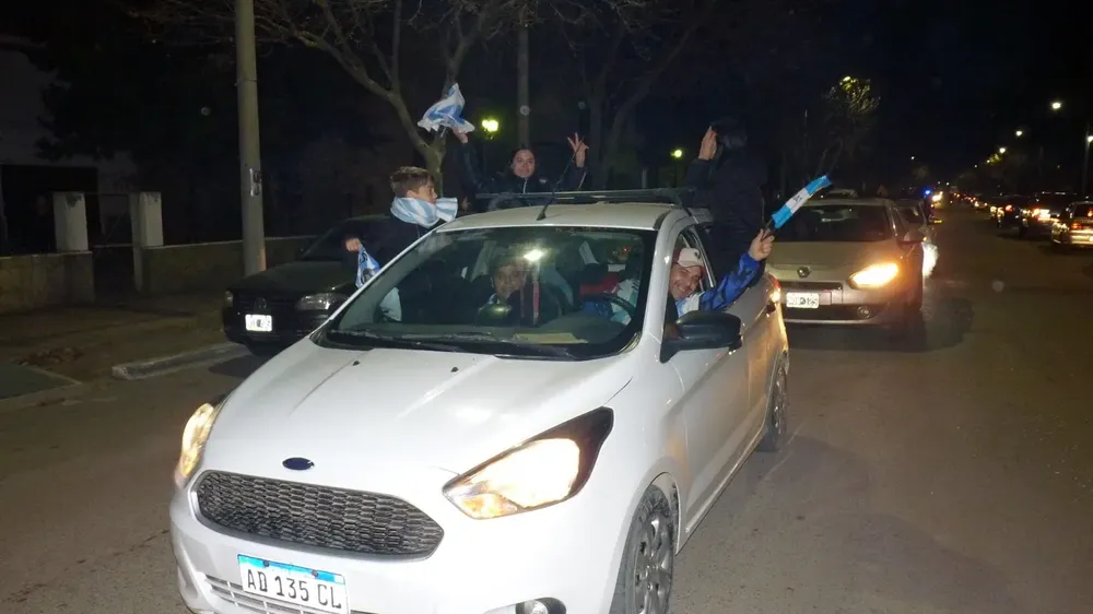 caravana argentina campeon 14 (FILEminimizer)