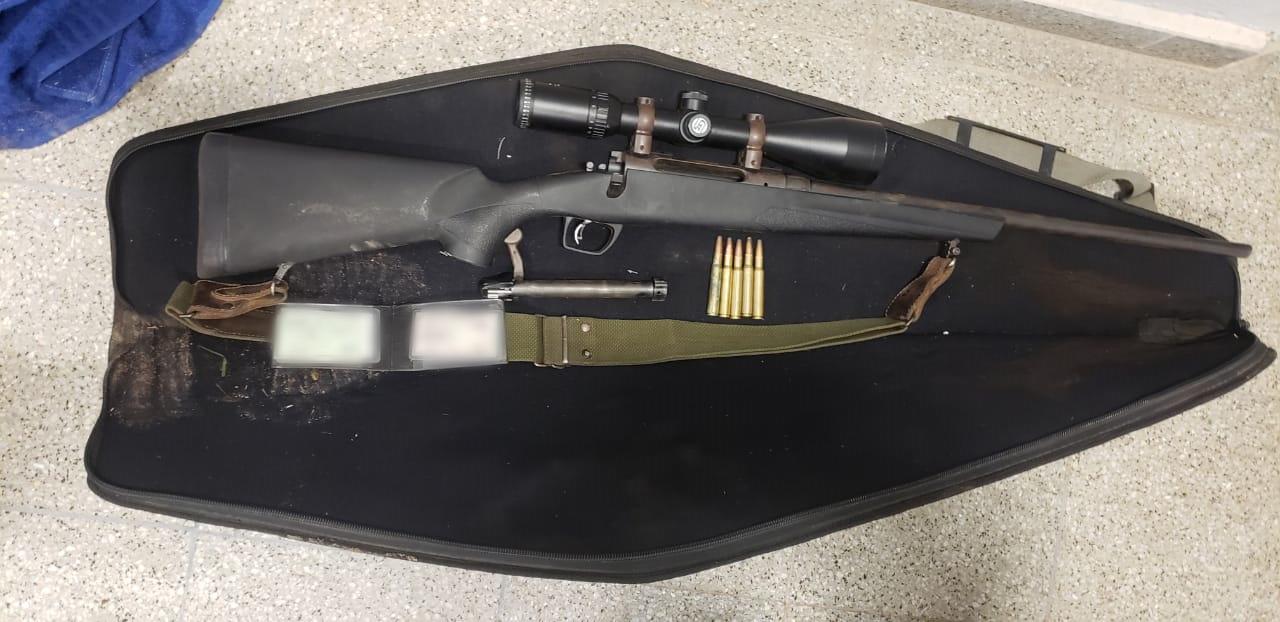 fusil robado