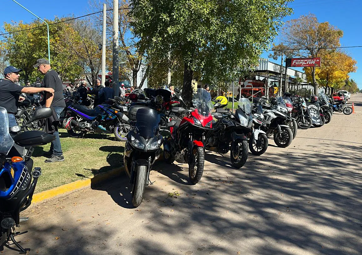 MOTOS EMBAJADOR MARTINI 4