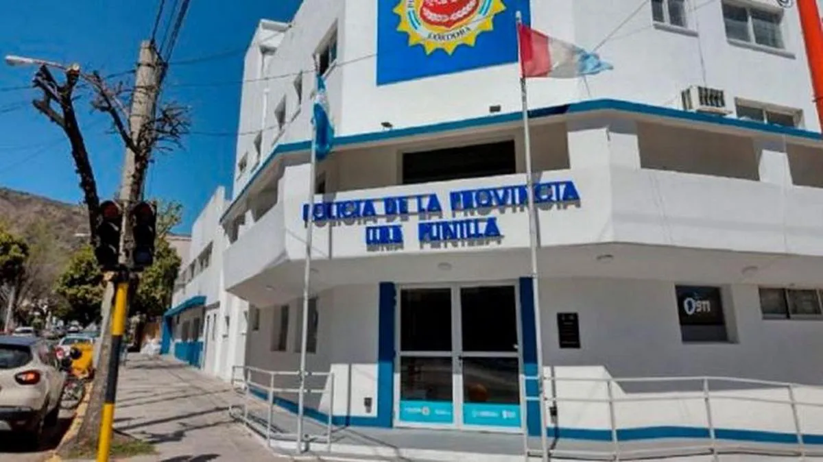 802a0f7e-5f2b-41d5-87dd-ac1488d8a251