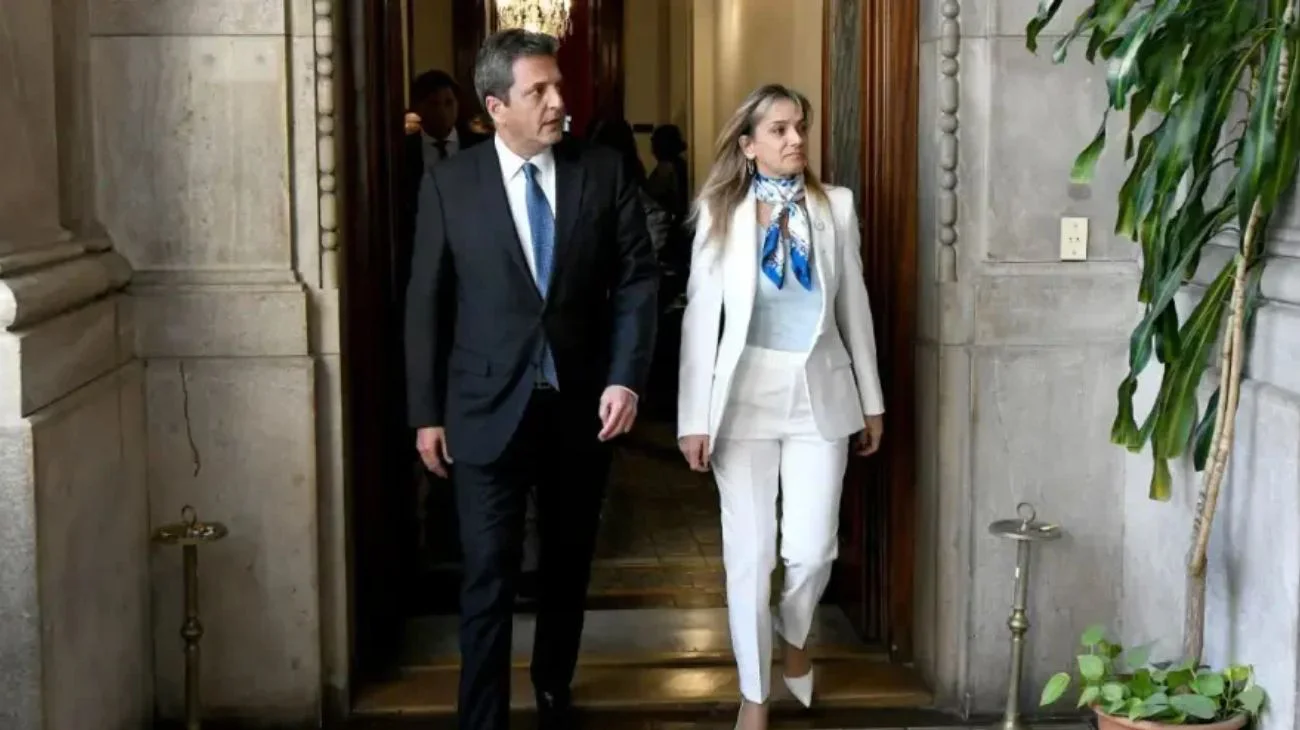 sergio-massa-y-malena-galmarini-durante-una-de-sus-apariciones-publicas-2335257