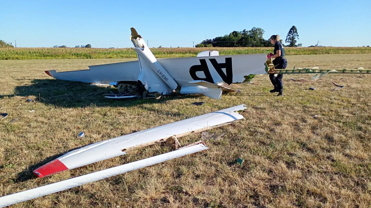 PLANEADOR PERGAMINO 1