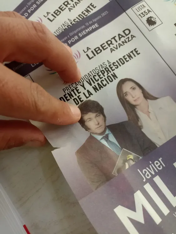 4f17173c-9f5a-404c-b81f-4fb2913322d2