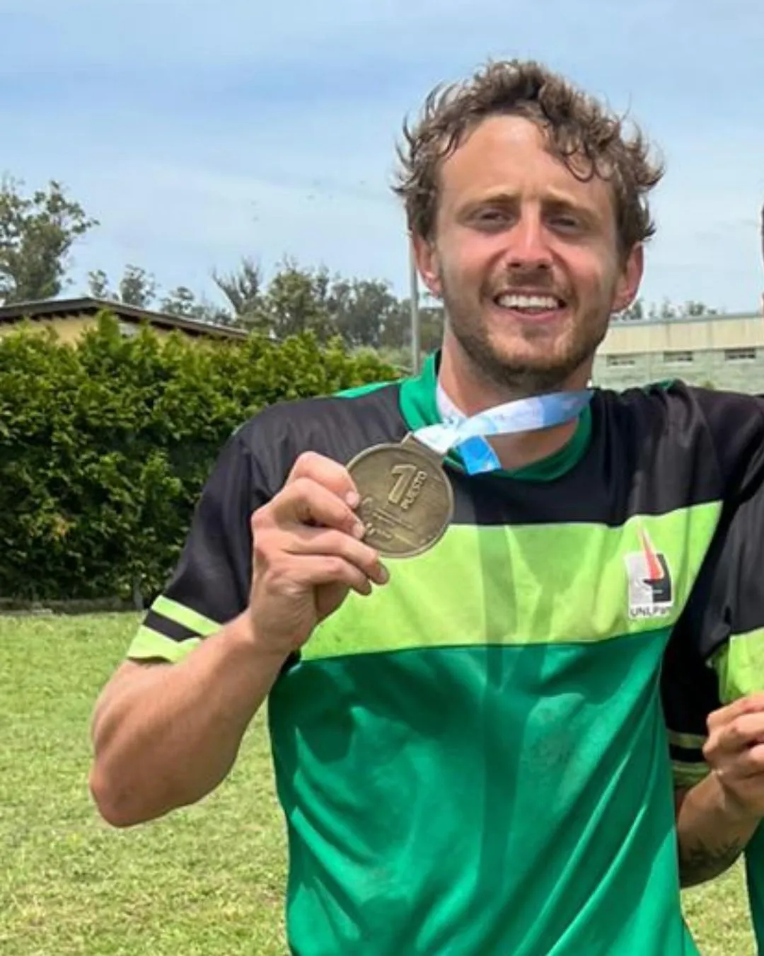 Rusito….. Creo que no hay palabras para poder definir tanto dolor , pero creo que todos los que te conocimos decidimos pensar que esto no es real , queremos recordarte cómo verdaderamente lo que sos un person (2)