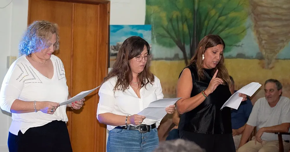 EMABAJADOR MARTINI MUJERES 5 FILE