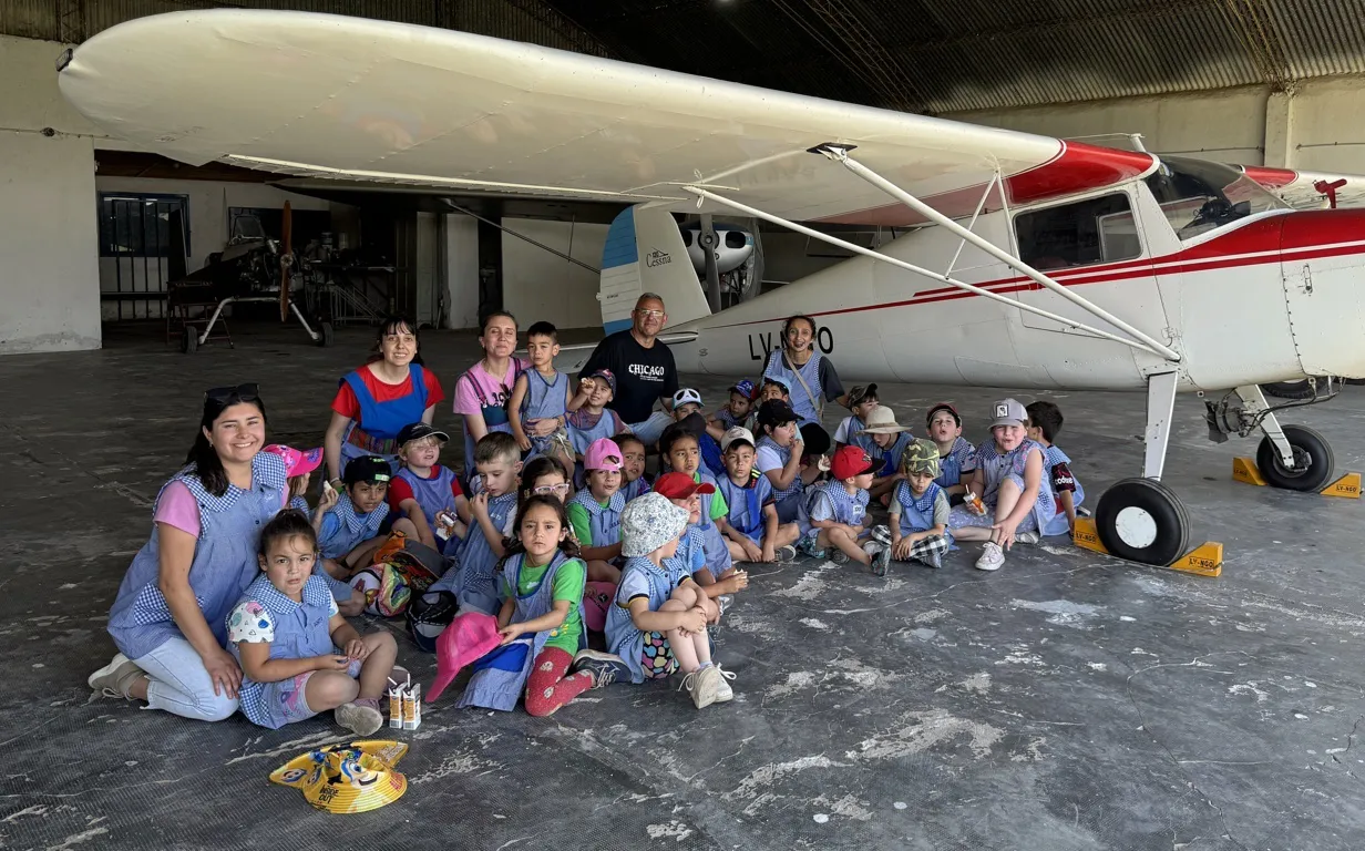 jin aeroclub 11 (FILEminimizer)