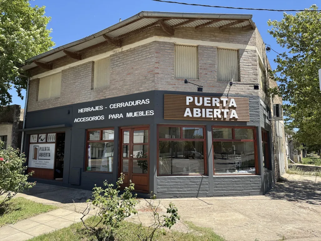puerta abierta 7 FILE