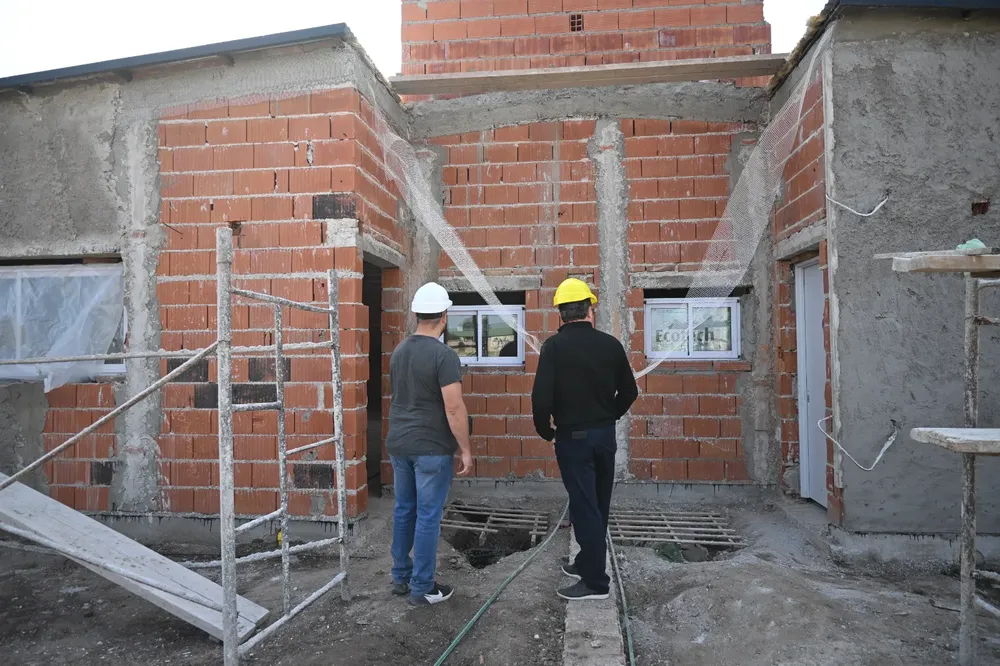 c2e3cddb-6585-43ce-89df-fcd6a1b6f65e