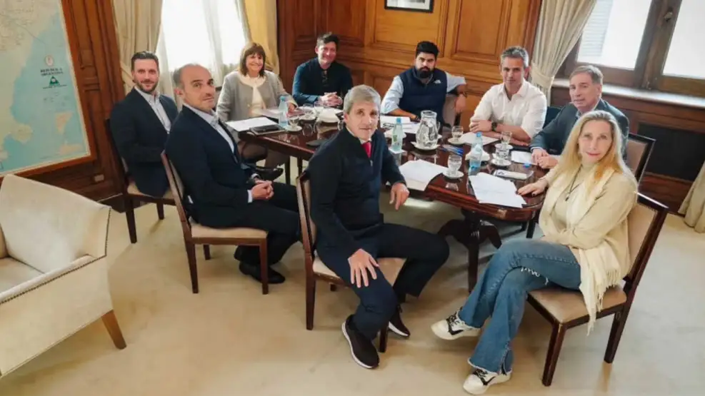 el-gobierno-vuelve-a-reunir-a-su-mesa-politica-para-ordenar-la-agenda-legislativa-13072026-2281832