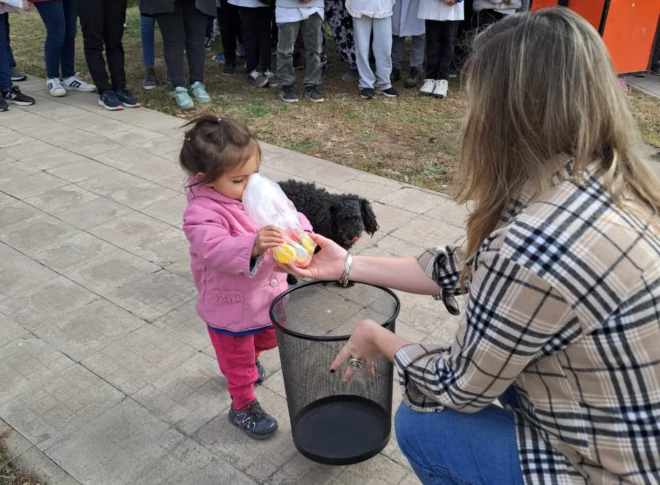 829da353-0d49-46aa-bc15-8c9093d53abe