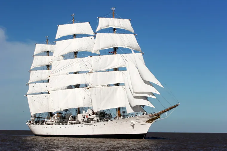 la-fragata-libertad-zarpo-el-sabado-27-mayo-foto-ministerio-defensa