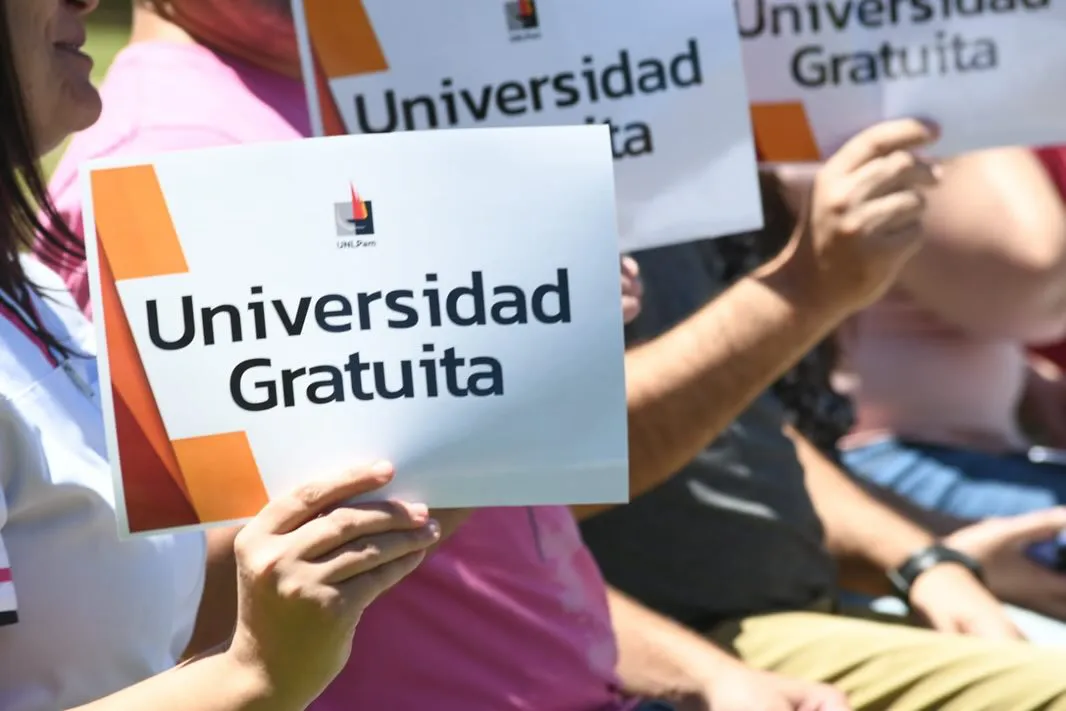 unlpammanifestaciondefensauniversidadpublica2024-67