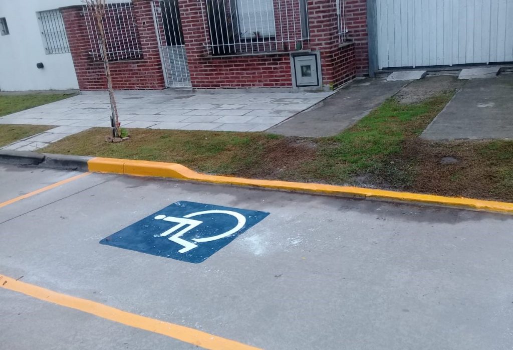 estacionamiento discapacitado