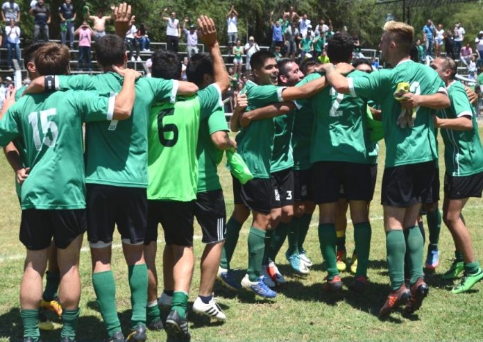 FERRO DE ALVEAR FESTEJO ASCENSO 1