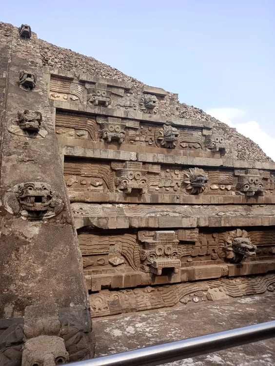 0df8b5d1-f808-47c9-a42e-276d5d921aab