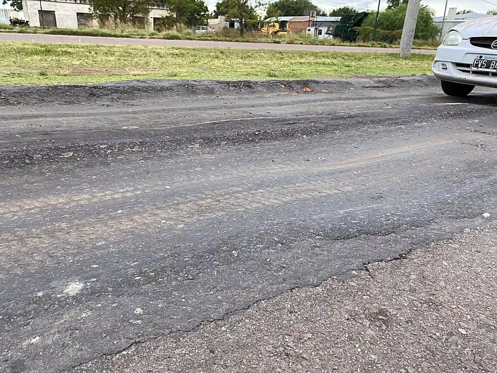 a avenida brunengo asfalto 14