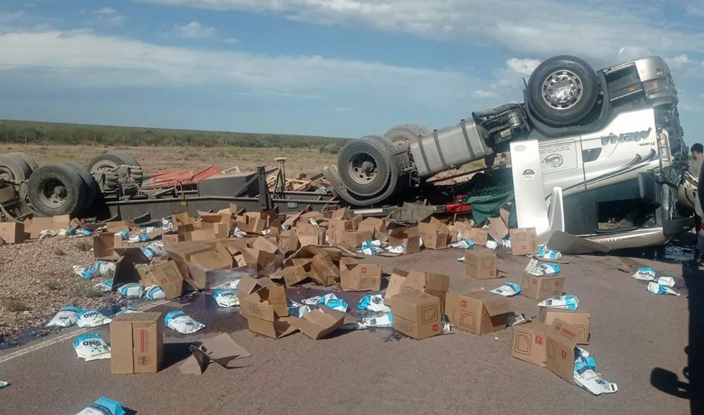 camión volcado ruta 20