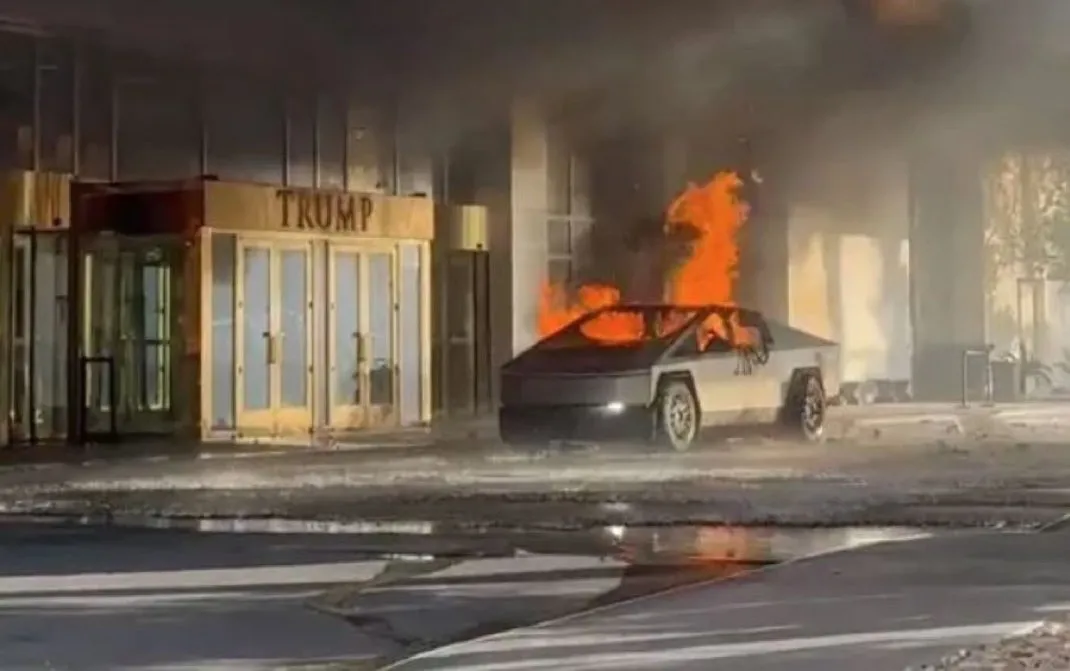 EXPLOSION TESLA 1