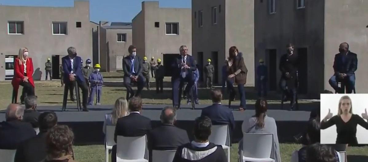 foto de la unidad alberto fernandez